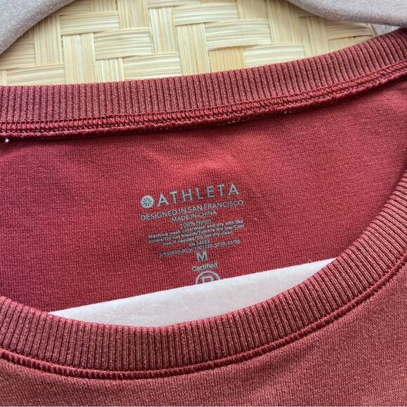 Athleta in motion relaxed tee boxy fit rust women’s size M - Picture 3 of 6